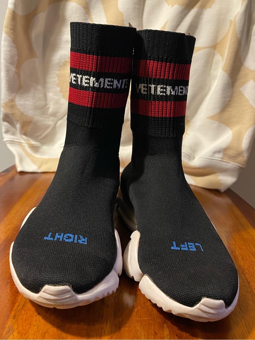 Vetements x Reebok Black Red Striped Knit Sock Runner Sneakers Demna Era 6.5